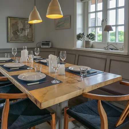 Lachmöwe Ferienhaus *